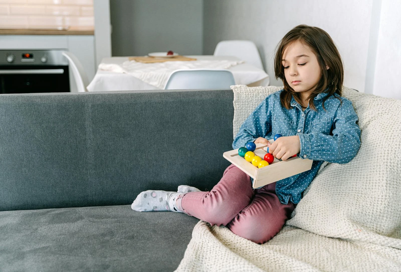 How to Protect Your Sofa from Pets, Kids and Daily Wear
